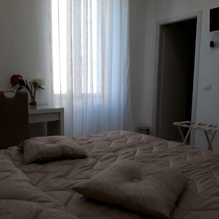 Rosa del Salento Bed and Breakfast Lecce Esterno foto